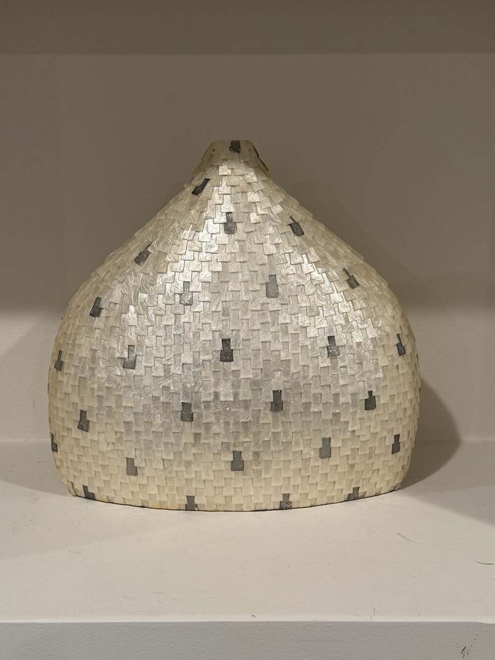 Mother of Pearl Inlay Decorative Teardrop Vase